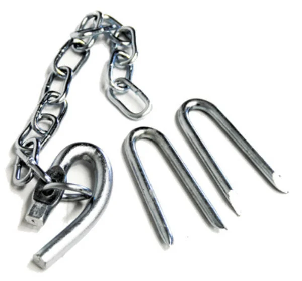 Gallagher Standard Gate Latch with 14 Inch Chain 2 Staples Fence Gate Hardware